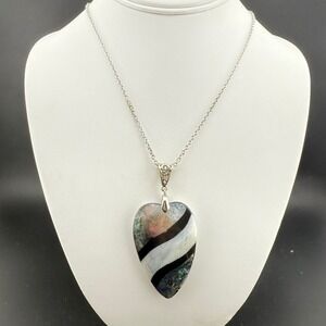 Heart Shell Mosaic Necklace Silver Tone Chain Women's Fashion Pendant